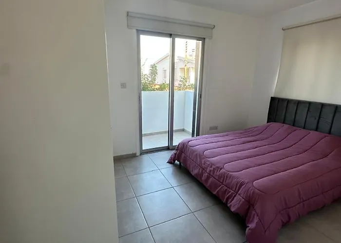 Two Bedrooms With Private Balcony 公寓 尼科西亚