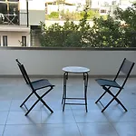 Two Bedrooms With Private Balcony 아파트